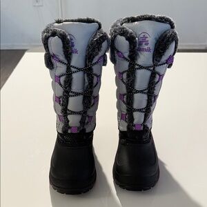 Kamik Gray and Black Girls Winter Boots with Purple Accents Size 2